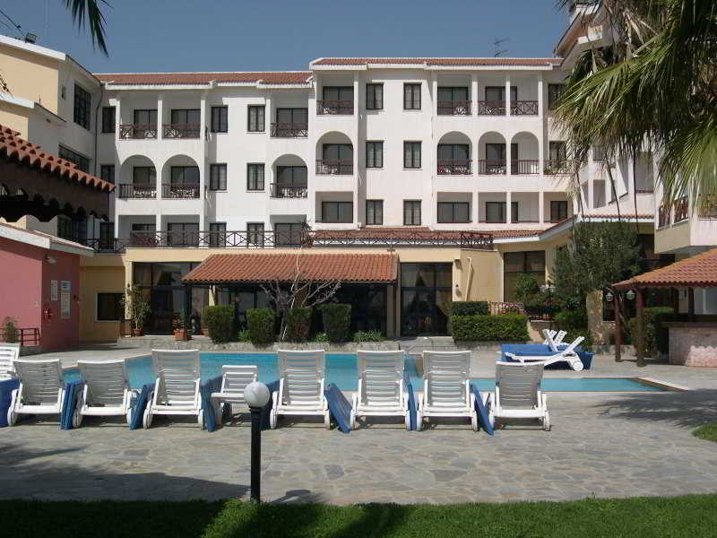 Episkopiana Hotel & Sport Resort Episkopi  Экстерьер фото