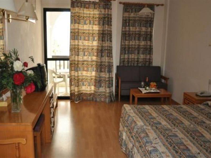 Episkopiana Hotel & Sport Resort Episkopi  Экстерьер фото