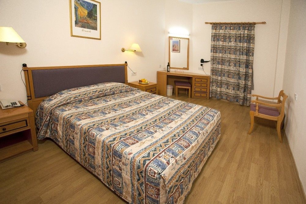 Episkopiana Hotel & Sport Resort Episkopi  Экстерьер фото